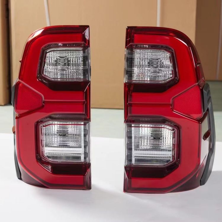 Hilux Revo 2015-2025 RED Taillamp
