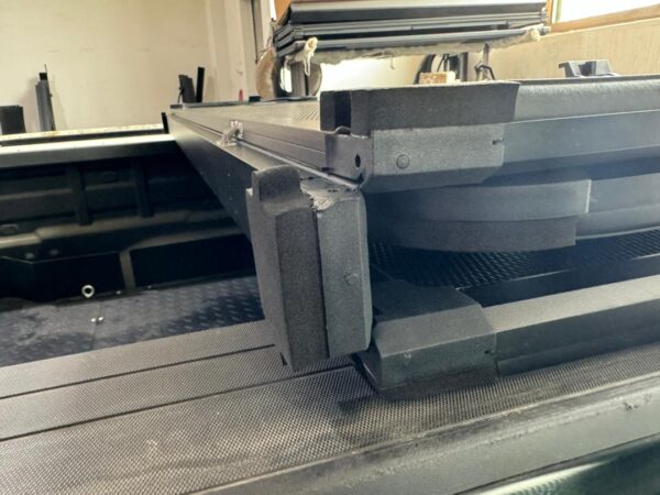 ALUMINUM HARD TRI-FOLD COVER